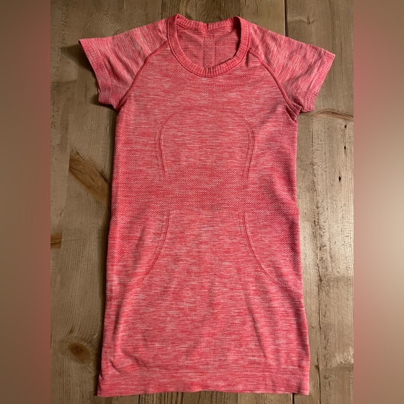 Lululemon Swiftly Tech Short-Sleeve Shirt - Picture 1 of 4